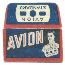 Avion 8